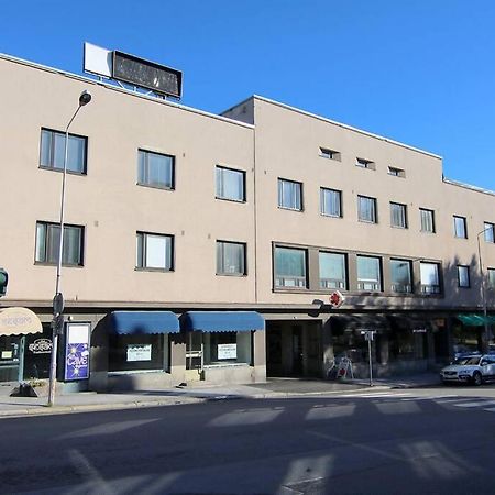 Captain'S Cabin Jakobstad Pietarsaari Center Exterior foto